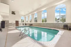 Comfort Inn & Suites Pueblo - Piscine