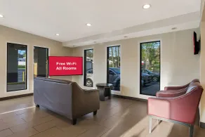 Red Roof Inn Denver - Lancaster County - Lobby