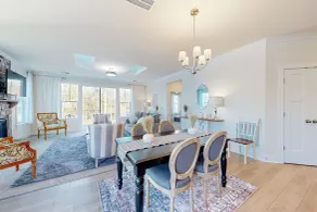 3BR Riverfront Home w/ Kayaks & Game Room - Innenbereich