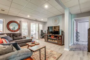 Spacious Yard & Bbq: Chic Escape in Lawrenceville! - Innenbereich