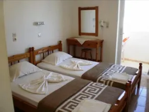 Christina Studios - Quarto