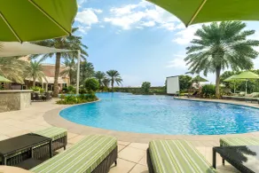Mövenpick Hotel Bahrain - Piscina