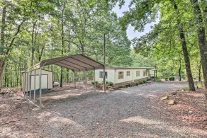 Edgemont Home w/ Deck ~ 9 Mi to Greers Ferry Lake! - Innvendig