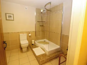 Becks Fold - Bathroom