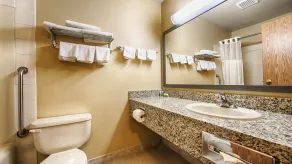 Best Western Strathmore Inn - Salle de bain