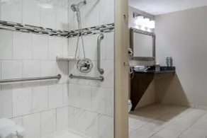 Best Western Providence Warwick Airport Inn - Baño
