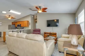 4 Mi to Lake Sumter Landing: Home in The Villages - Innvendig