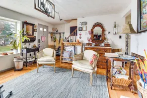 Near Trails, Parks & Orchards: Germantown Retreat - Interior