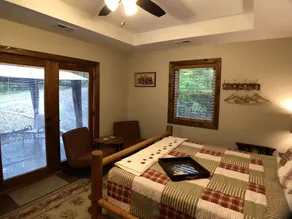 Walnut Waters Bed & Breakfast - Zimmer