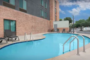 Spark by Hilton San Antonio Airport - Piscine