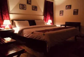 Buransh Heli Resort - Chambre