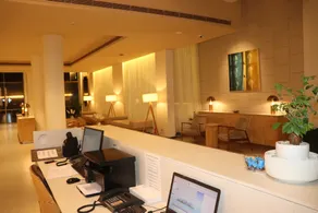 37th Crescent Hotel Bengaluru - Receção