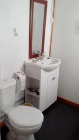 Hostal Costa patagonica - Håndvask på badeværelset