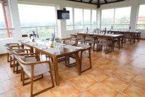 Lali Petals - Restaurant