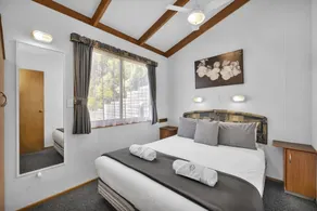 Metung Holiday Villas - Room