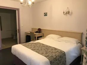 Logis hotel Saint-Joseph - Værelse