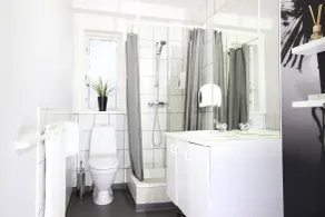 Hringbraut 90 - Bathroom