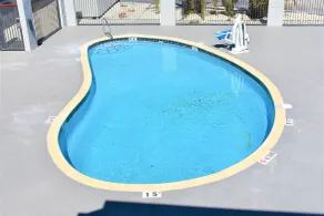 Super 8 by Wyndham New Braunfels I-35 - Piscine