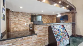 Best Western Pasadena Royale Inn & Suites - Réception