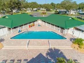 Red Oaks - Pool