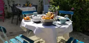 Chambres d'Hôtes - Les Bujours près de Saintes - Ristorante