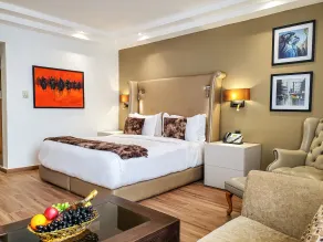 Victoria Crown Plaza Hotel - Room