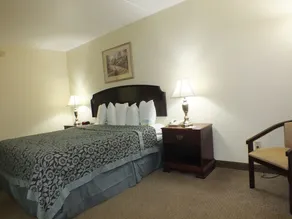 Days Inn by Wyndham Indianapolis Northeast - Chambre