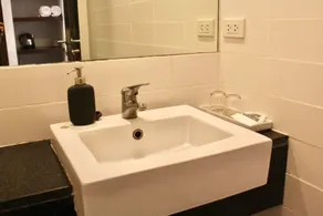 S2 Hotel - SHA Plus Certified - Bathroom