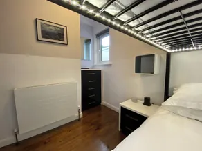 Ashlea - Room