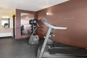 Days Inn by Wyndham Cloverdale Greencastle - Salle de remise en forme