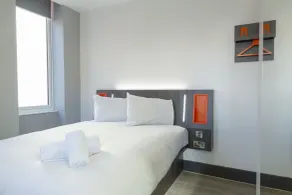 Easyhotel Reading - Room