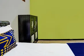 SPOT ON 91716 Kost Yy Syariah - Room