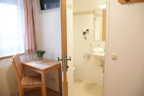 Hotel Valerie - Bathroom