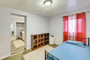 12 Mi to Dtwn: Pittsburgh Home w/ In-unit Laundry! - Chambre
