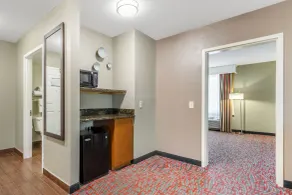 Comfort Inn & Suites North Charleston - Northwoods - Chambre