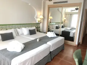 Playacálida Spa Hotel - Chambre