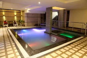 Raj Vilas Agra - Near Taj Mahal - Pool