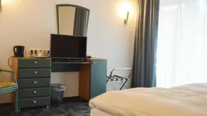 Hotel B8 Voerde - Room