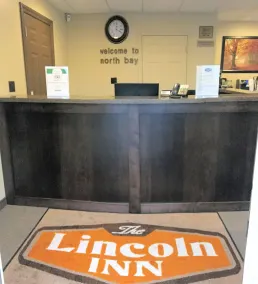 The Lincoln Inn - Lobby