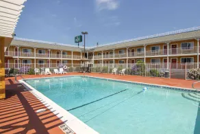 Quality Inn Central Roseburg - Piscine
