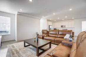 8 Mi to Denver Tech Center: Business-ready Retreat - Innvendig