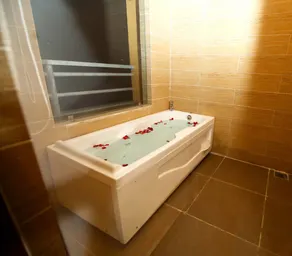 Ashoka Resort Pvt. Ltd - Baño