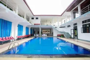 Hotel Uva Rest Sanasta - Piscine