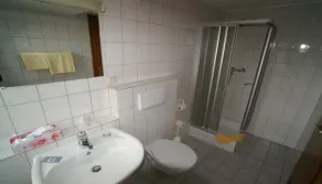 Hotel Garni - Badeværelse