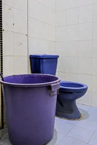 Hotel O Suci Homestay SyariahNearKilas 7 TV - Bathroom
