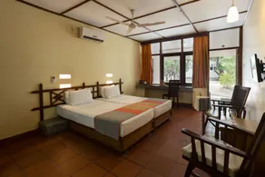 Nilaveli Beach Hotel - Room