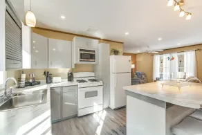 Waterfront Home w/ Access to Lake Anasagunticook! - Innvendig