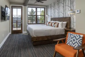 Ski Inn Taphouse Hotel - Chambre