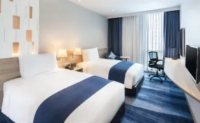 Holiday Inn Express Bangkok Soi Soonvijai by IHG - Chambre