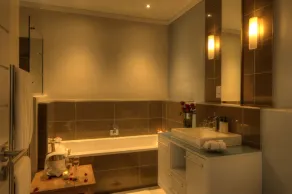 Whale Coast All-Suite-Hotel - DCC Hotel Group - Bathroom